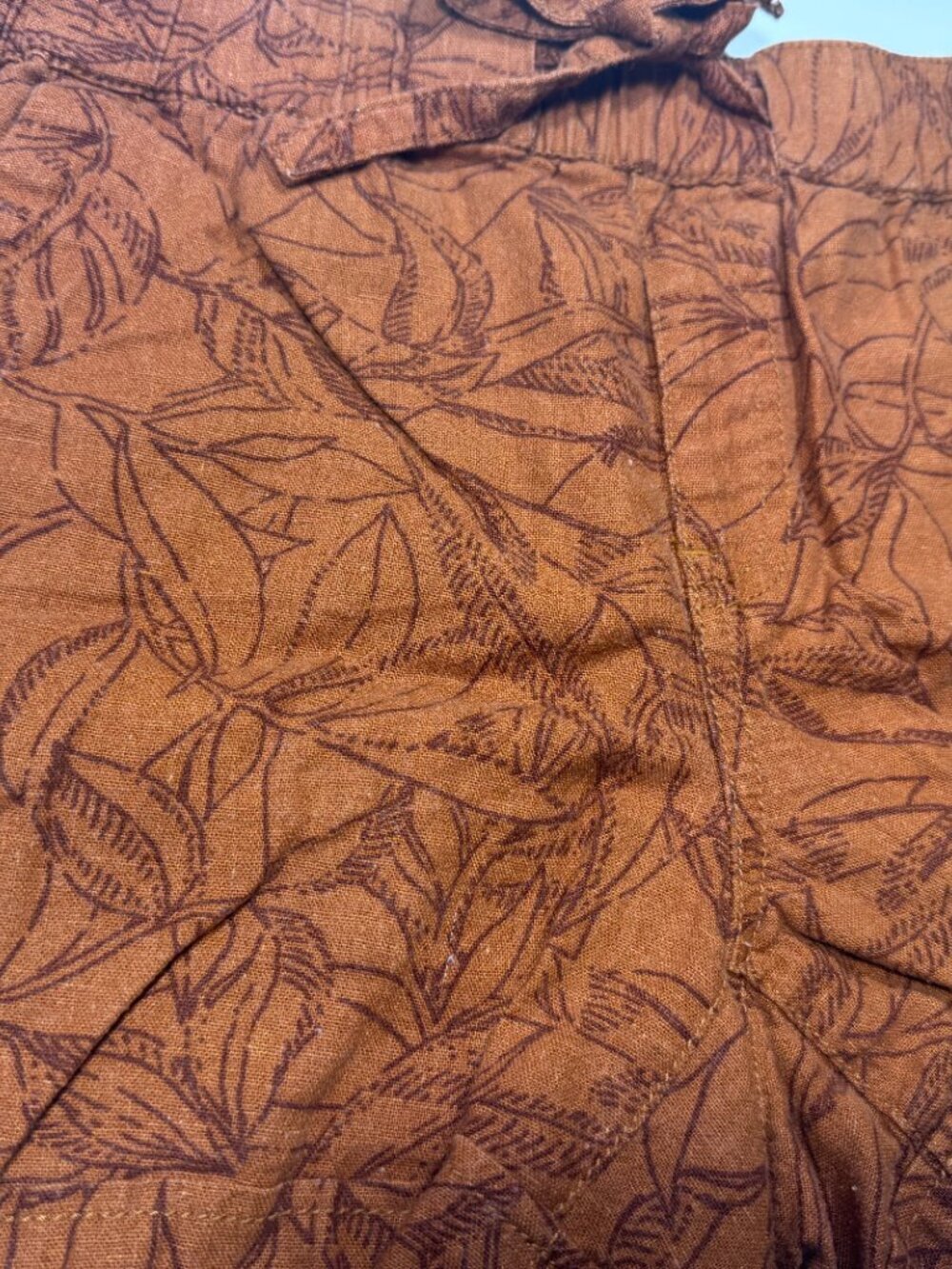 Reitmans Linen Blend Leaf Print Pull-On Shorts – Size 4 - Picture 3 of 10